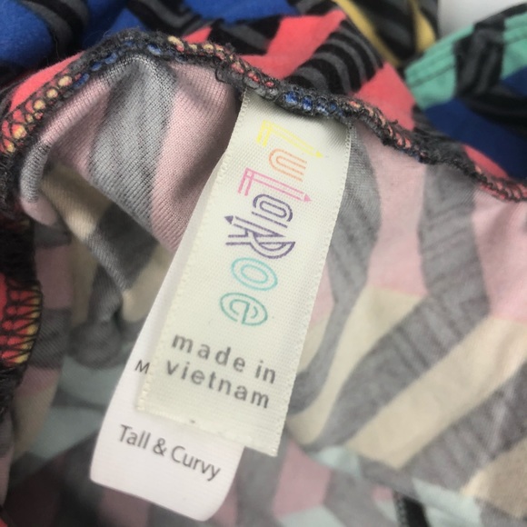 Lularoe Tall & Curvy - Picture 4 of 6